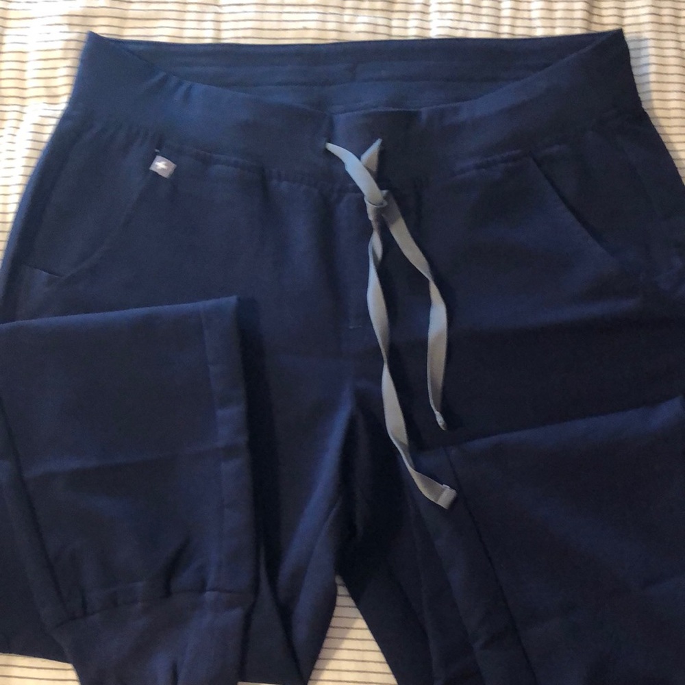 Figs scrub pants - size medium